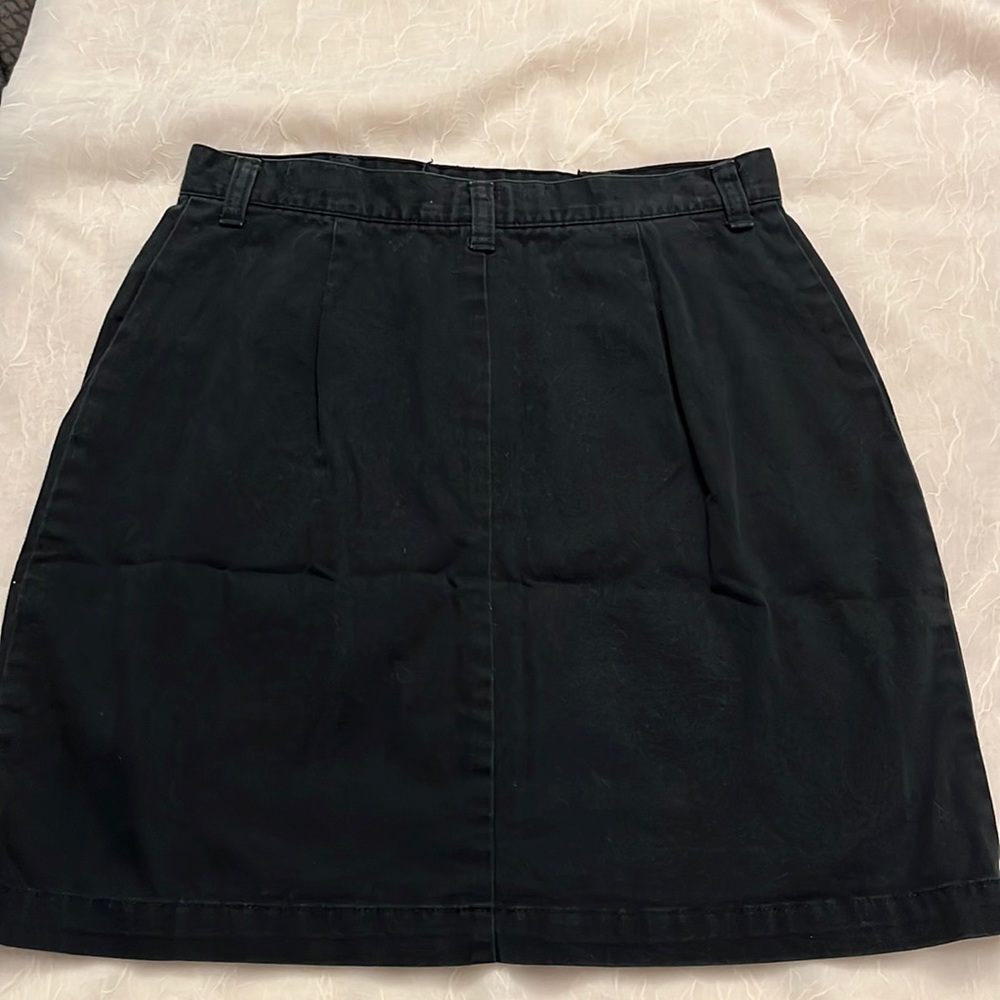 Dockers size 6 black skirt